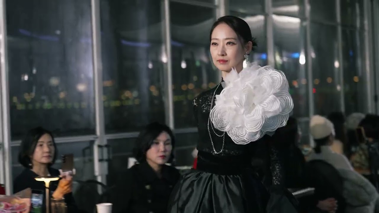 Fasion Show 영상 썸네일